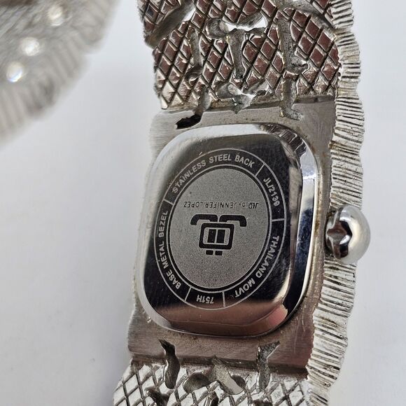 Jennifer Lopez Women Watch 20MM Crystal Accent Gray Dial Bracelet 6\